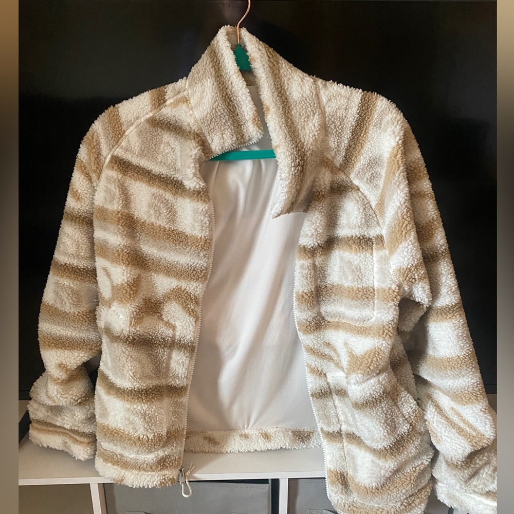 Men’s Northface Sherpa jacket